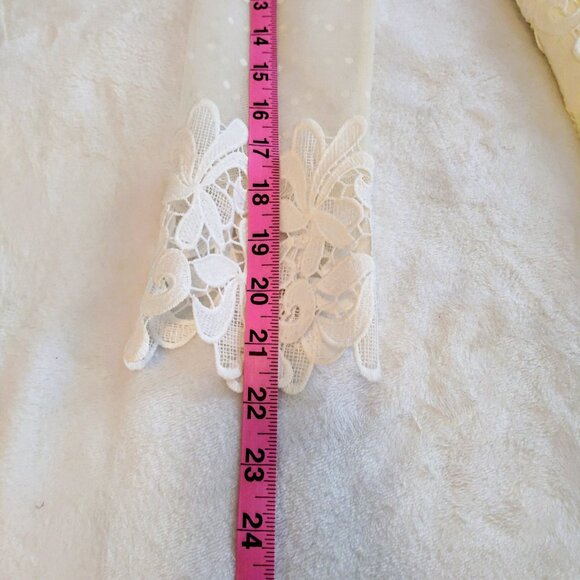 NWT Lulus Long Sleeve Lace Dress - Size S - Picture 14 of 16